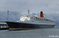 QE2 at Greenock